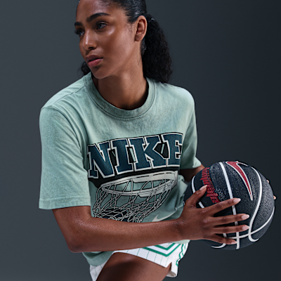 Nike Women's Loose Short-Sleeve Basketball T-Shirt