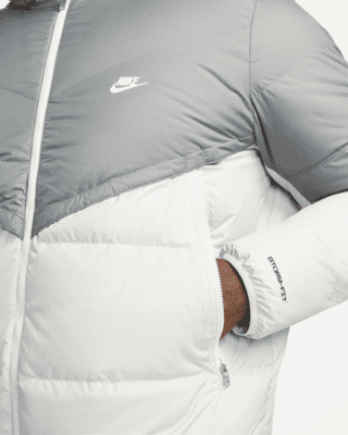 Nike Sportswear Storm-FIT Windrunner 