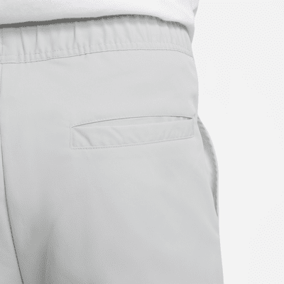 Pants entallados de tejido Woven para hombre Nike Club