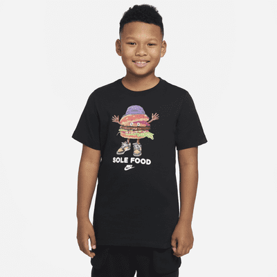 Playera para niños talla grande Nike Sportswear. Nike.com