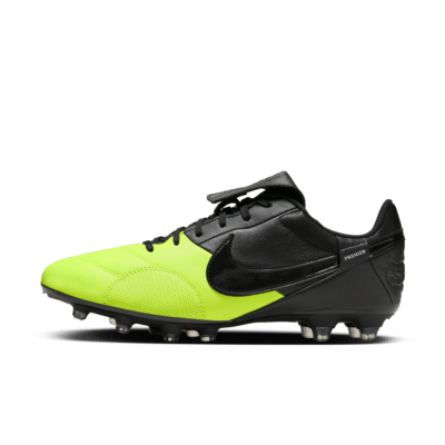 Calzado de fútbol para terreno firme NikePremier 3