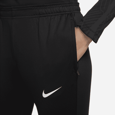 Nike Dri-FIT Strike Women's Football Trousers. Nike UK