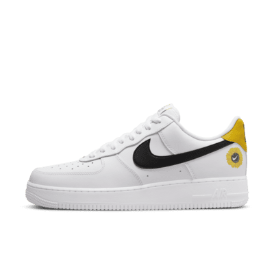 Chaussure Nike Air Force 1 '07 LV8 pour Homme. Nike FR