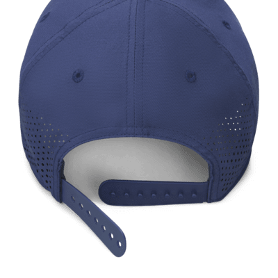 Gorra Swoosh estructurada Nike DriFIT ADV Club