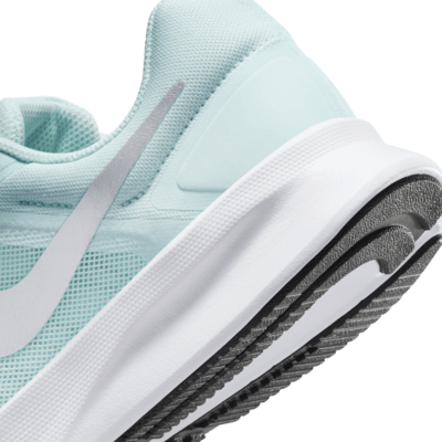 Tenis de correr en pavimento para mujer Nike Run Swift 3