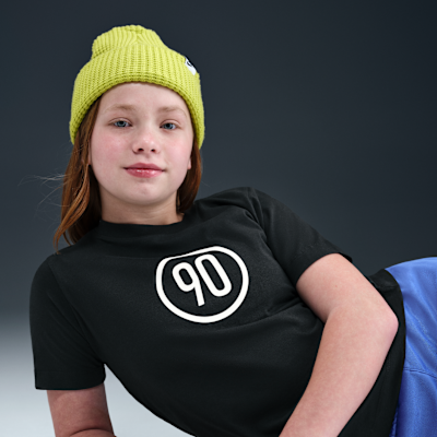 Nike Sportswear Total 90 Older Kids' T-Shirt