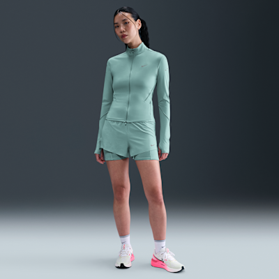 Shorts de correr Dri-FIT de tiro medio 2 en 1 para mujer Nike Swift
