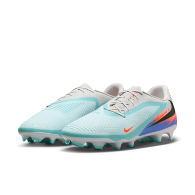 Nike United Phantom 6 Low Academy Multi-Ground Football Boots