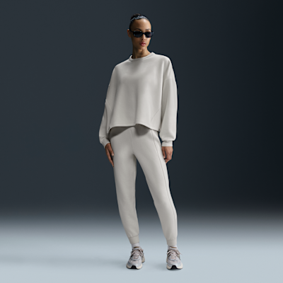 Playera Dri-FIT oversized de cuello redondo para mujer Nike 24.7 ImpossiblySoft