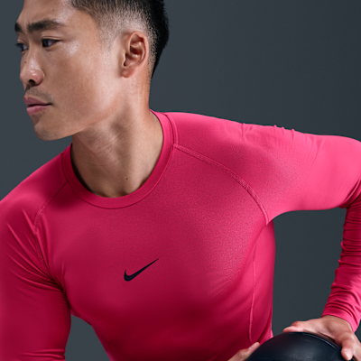 Nike Pro Men's Dri-FIT Dri-FIT Fitness-Longsleeve mit enger Passform für Herren