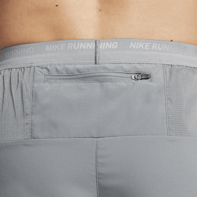 Nike Stride Dri-FIT hardloopshorts met binnenbroek voor heren (18 cm)