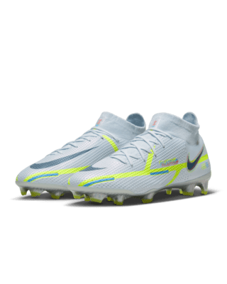 nike football shoes size