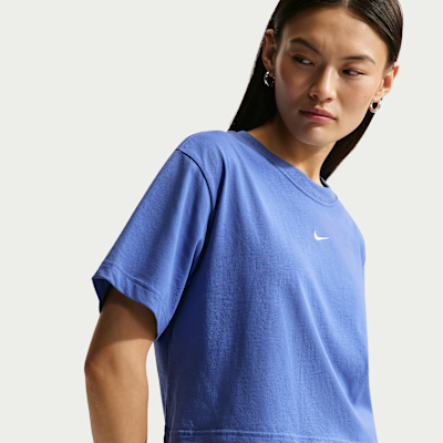 Nike Sportswear Women's Loose Short-Sleeve Cropped T-Shirt