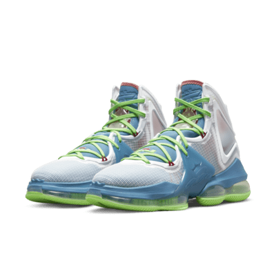 LeBron 19 Basketball Shoes