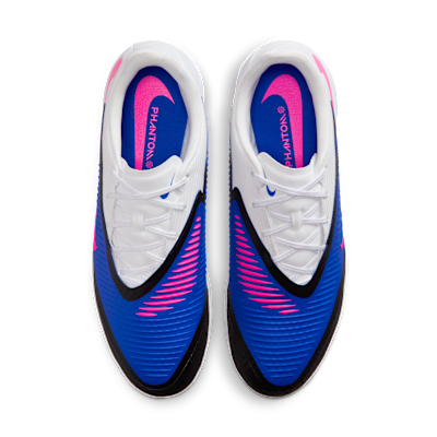 Nike Phantom 6 Low Academy Fußballschuh für Hallen- und Hartplätze
