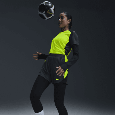 Nike Strike Dri-FIT Fußballshorts für Damen