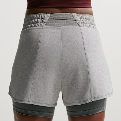 Shorts 2 en 1 Dri-FIT de tiro alto de 8 cm para mujer Nike One