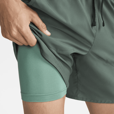 Shorts de running 2 en 1 Dri-FIT de 18 cm para hombre Nike Stride