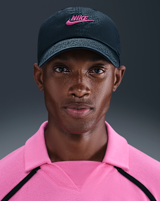 Женская кепка Nike Club Unstructured Futura Wash Cap