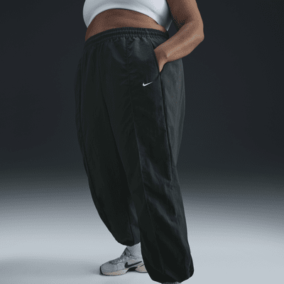 Nike Sportswear Everything Wovens Women's Mid-Rise Open-Hem Pants (Plus Size)