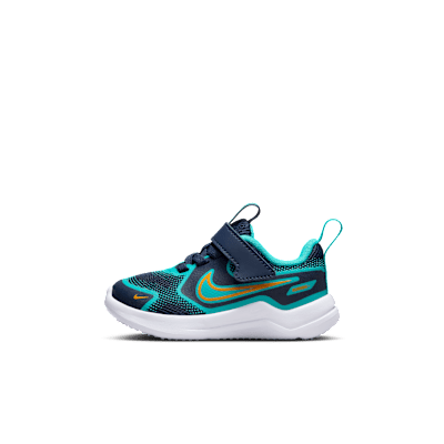 Nike Cosmic Runner