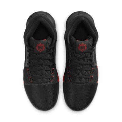 Buty do koszykówki LeBron Witness 8