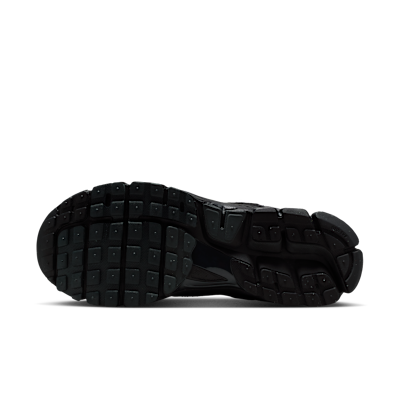 Nike Zoom Vomero 5 SE Men's Shoes With Reflective Design Accents