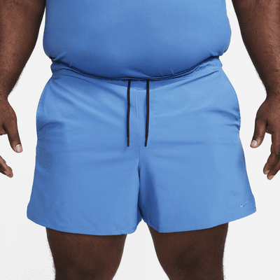 Shorts versátiles sin forro Dri-FIT de 13 cm para hombre Nike Unlimited