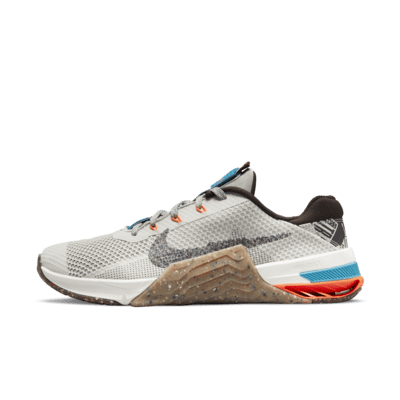 nike light bone shoes