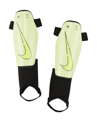 Детские  Nike Charge Kids' Soccer Shin Guards