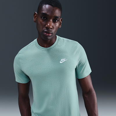 Nike Sportswear Club