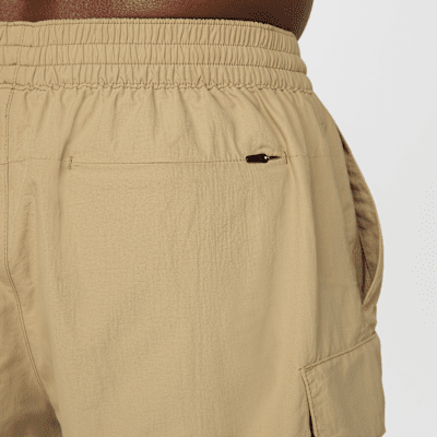 Shorts cargo con forro completo de 18 cm para hombre Nike Swim Voyage