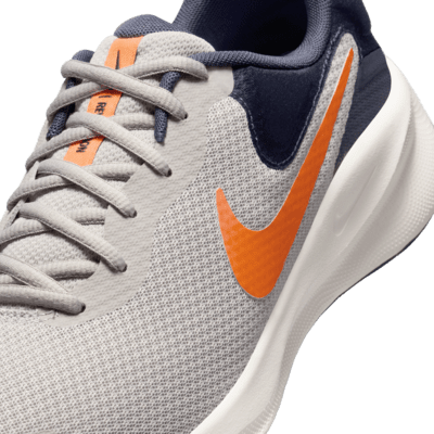 Tenis para correr en pavimento para hombre Nike Revolution 7