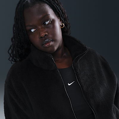 Chamarra gruesa de tejido Fleece para mujer Nike Sportswear Essential (talla grande)