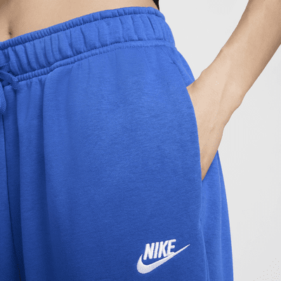 Pants de entrenamiento oversized de tiro medio para mujer Nike Sportswear Club Fleece