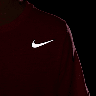 Nike Dri-FIT Miler Trainingsoberteil für ältere Kinder (Jungen)