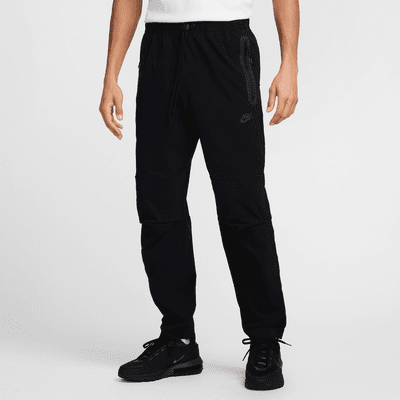 Pantaloni in tessuto Nike Tech – Uomo