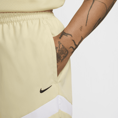 Nike Icon Dri-FIT 15 cm-es, szőtt férfi kosárlabdás rövidnadrág