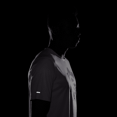 Playera de running de manga corta para hombre Nike Dri-FIT Wild Run Miler