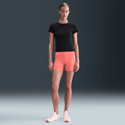 Kortærmet Nike Form-top til kvinder