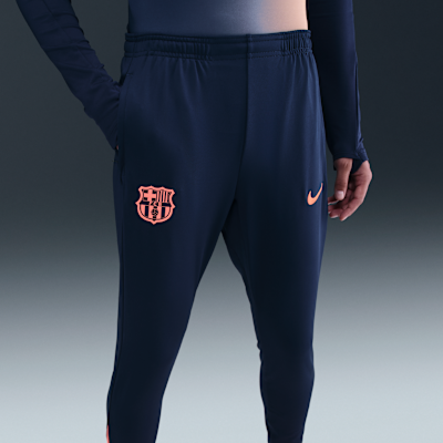 FC Barcelona Strike Üçüncü Nike Dri-FIT Total 90 Örgü Kadın Futbol Eşofman Altı