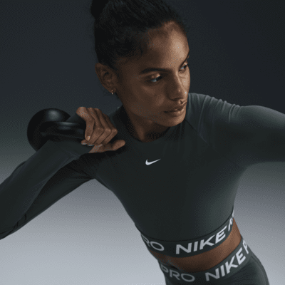 Kort Nike Pro Dri-FIT-top med lange ærmer til kvinder