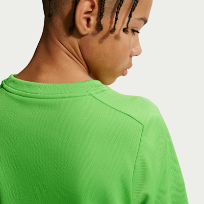 Playera de entrenamiento de manga corta Dri-FIT para niño talla grande Nike Multi