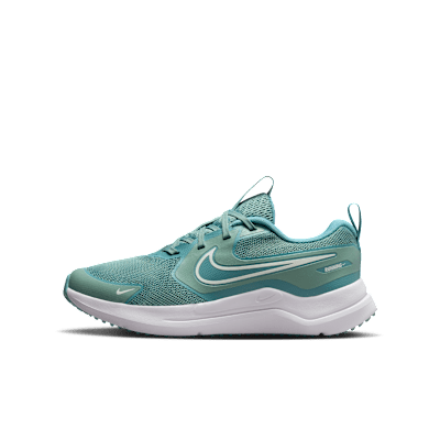 Nike Cosmic Runner