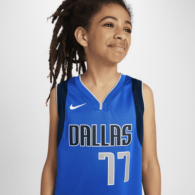 Dallas Mavericks 2023/24 Icon Edition Nike Swingman NBA-jersey voor kids