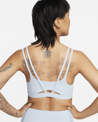 Женские  Nike Zenvy Strappy Light-Support Padded Sports Bra