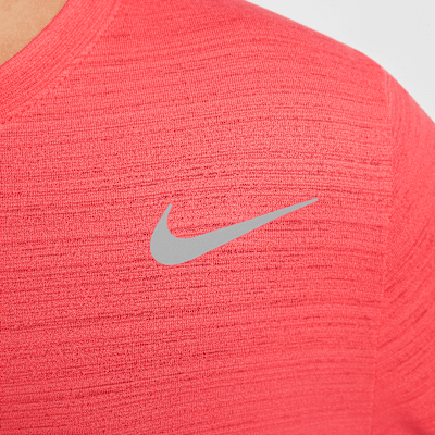 Nike Dri-FIT Miler Trainingsoberteil für ältere Kinder (Jungen)