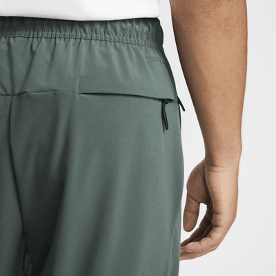 Nike Unlimited vielseitige Dri-FIT Hose mit Reißverschluss am Bündchen für Herren