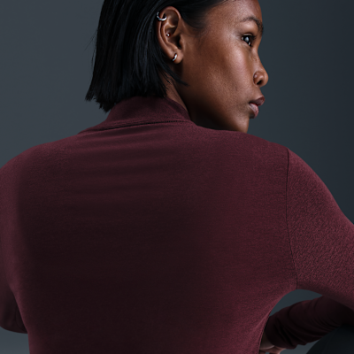 Nike Sportswear Chill Knit Dar Kesimli Uzun Kollu Balıkçı Yakalı Kadın Tişörtü