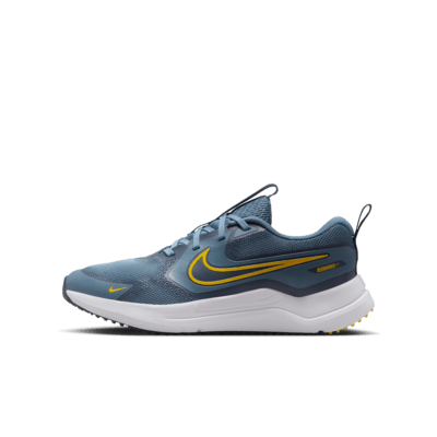 Nike Cosmic Runner Big Kids' Road Running Shoes